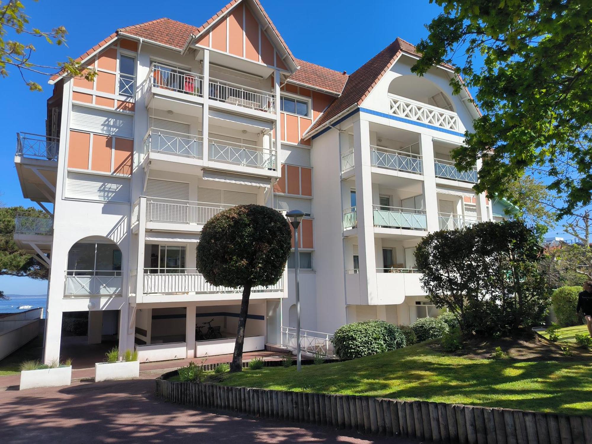 Appart Sur La Plage Pied Dans L Eau Avec Terrasse Jardin Vue Sur Le Bassin Depuis La Terrasse , Parking Arcachon Ngoại thất bức ảnh